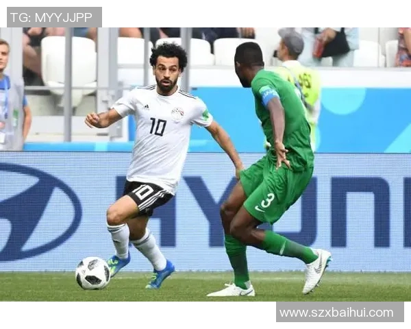 足球明星独狼现象解析：个人主义与团队合作的矛盾与平衡